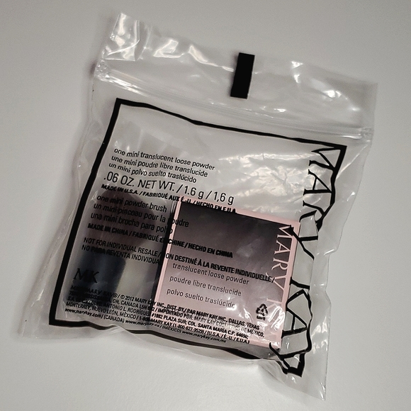 NEW Mary Kay Mini Translucent Powder with Brush Travel Pack (1.6g) - Picture 7 of 7
